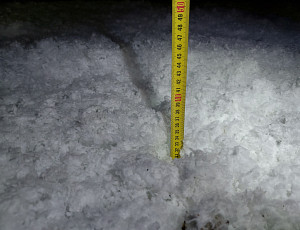 Zateplení stropu objektu občanské vybavenosti foukanou izolací